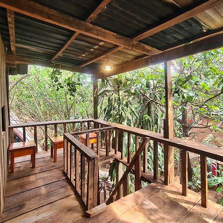 Ratanakiri Homestay & Jungle Trek Banlung Eksteriør billede