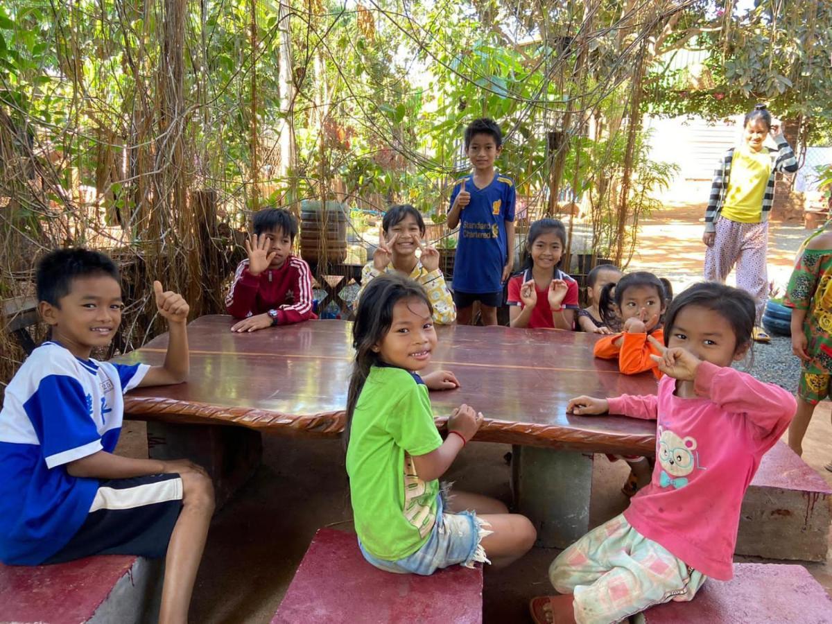Ratanakiri Homestay & Jungle Trek Banlung Eksteriør billede