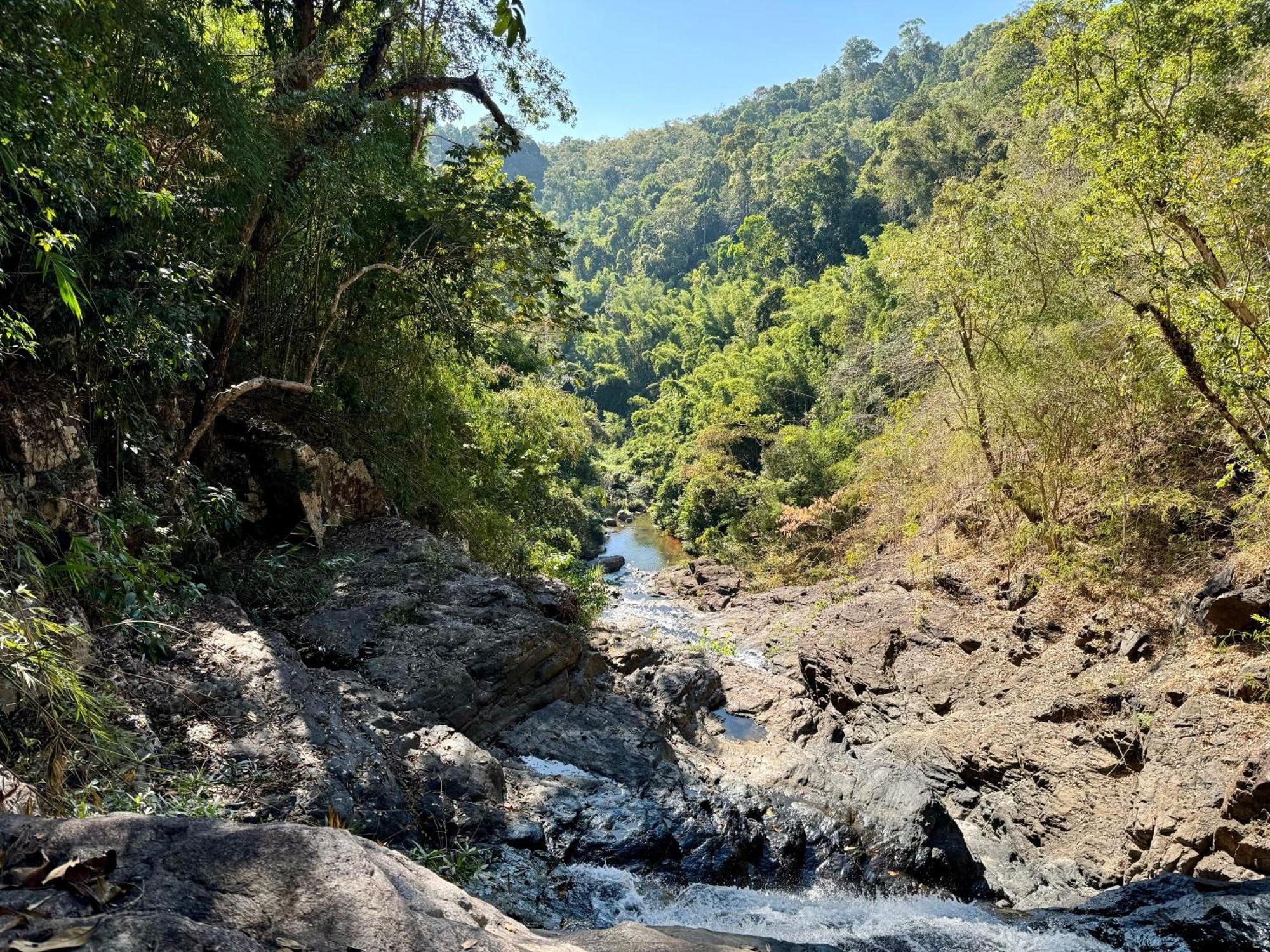 Ratanakiri Homestay & Jungle Trek Banlung Eksteriør billede