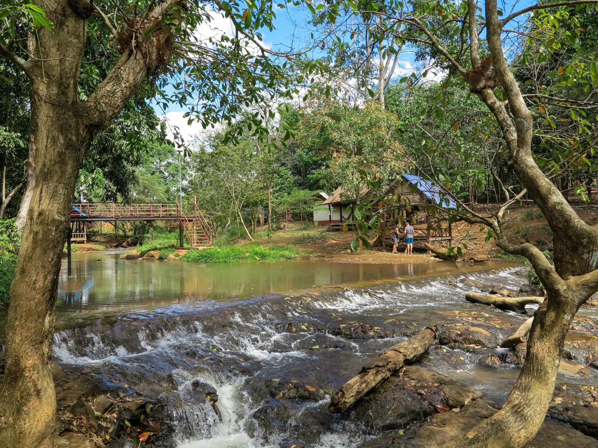 Ratanakiri Homestay & Jungle Trek Banlung Eksteriør billede