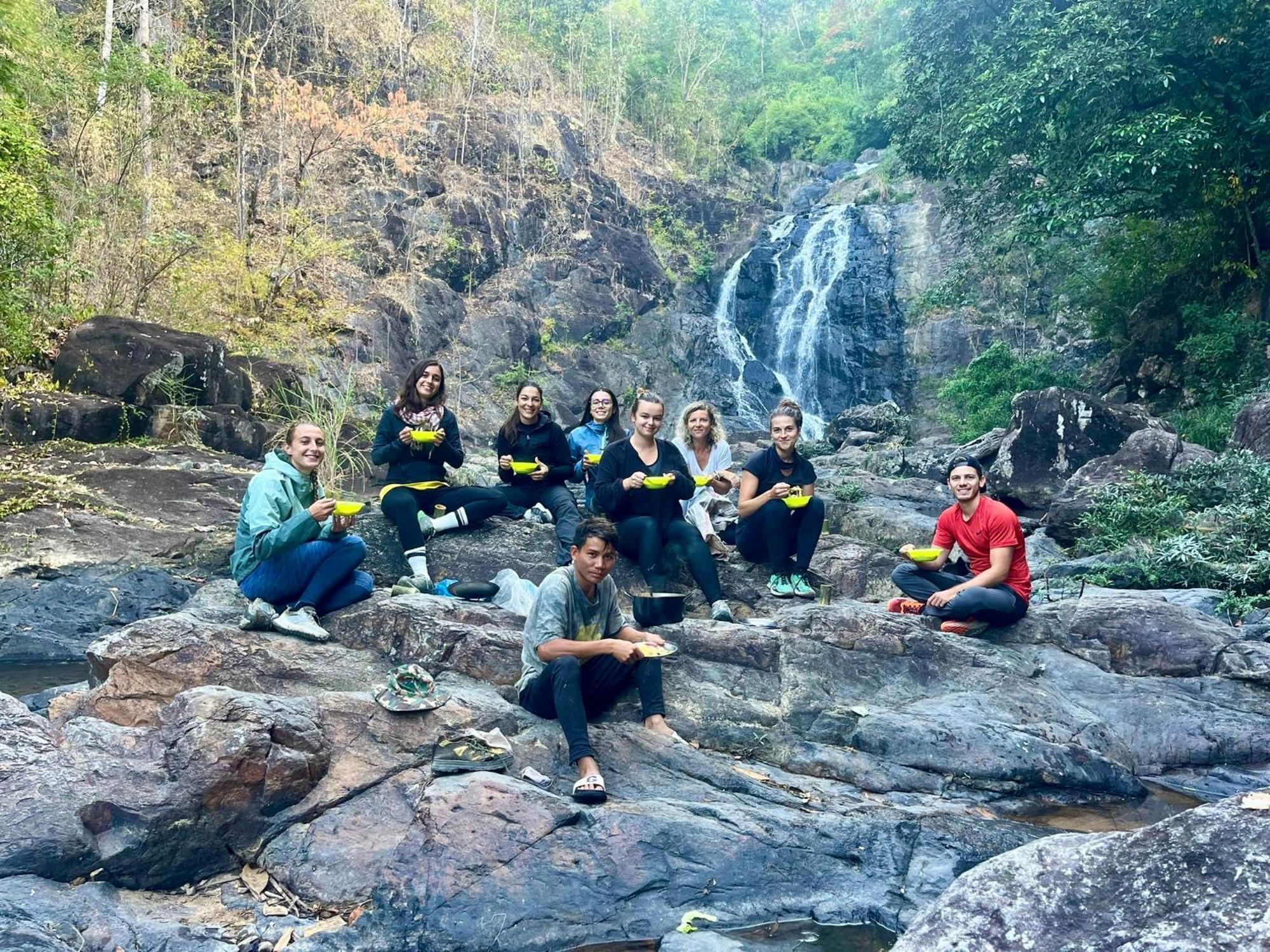 Ratanakiri Homestay & Jungle Trek Banlung Eksteriør billede