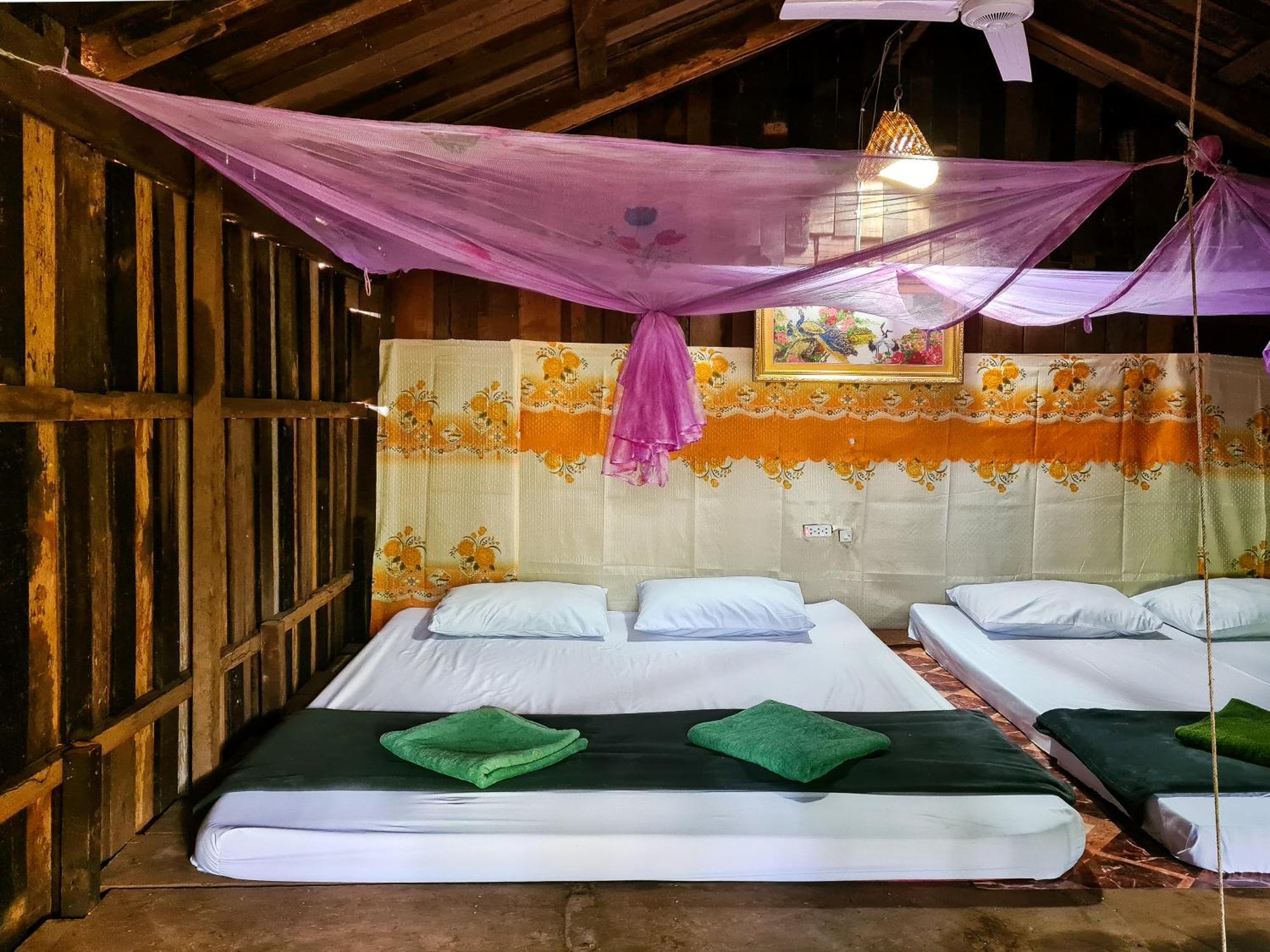 Ratanakiri Homestay & Jungle Trek Banlung Eksteriør billede