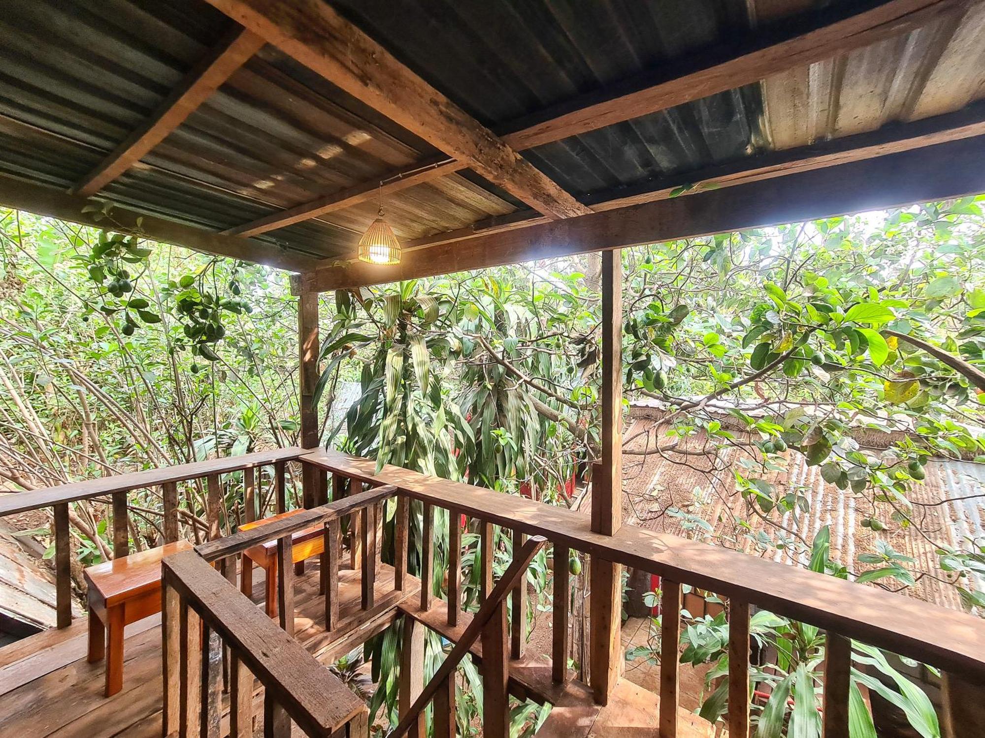 Ratanakiri Homestay & Jungle Trek Banlung Eksteriør billede